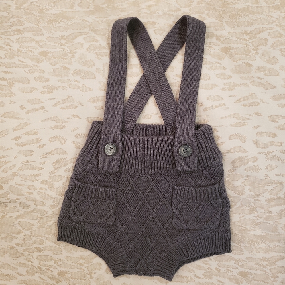 JAMIE KAY Grey Chunky Knit Overalls 6M